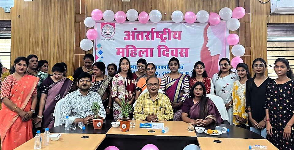 Kushabhau Thakre Patrakarita Avam Jansanchar Vishwavidyalaya