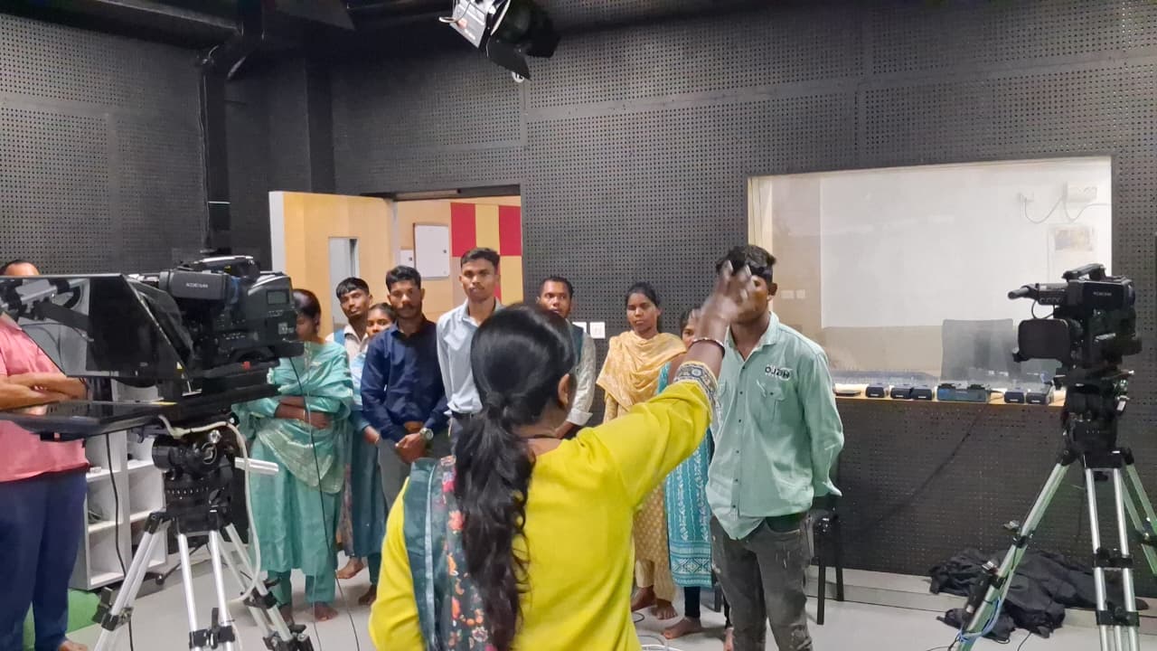 Kushabhau Thakre Patrakarita Avam Jansanchar Vishwavidyalaya
