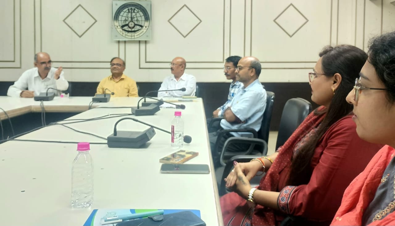 Kushabhau Thakre Patrakarita Avam Jansanchar Vishwavidyalaya